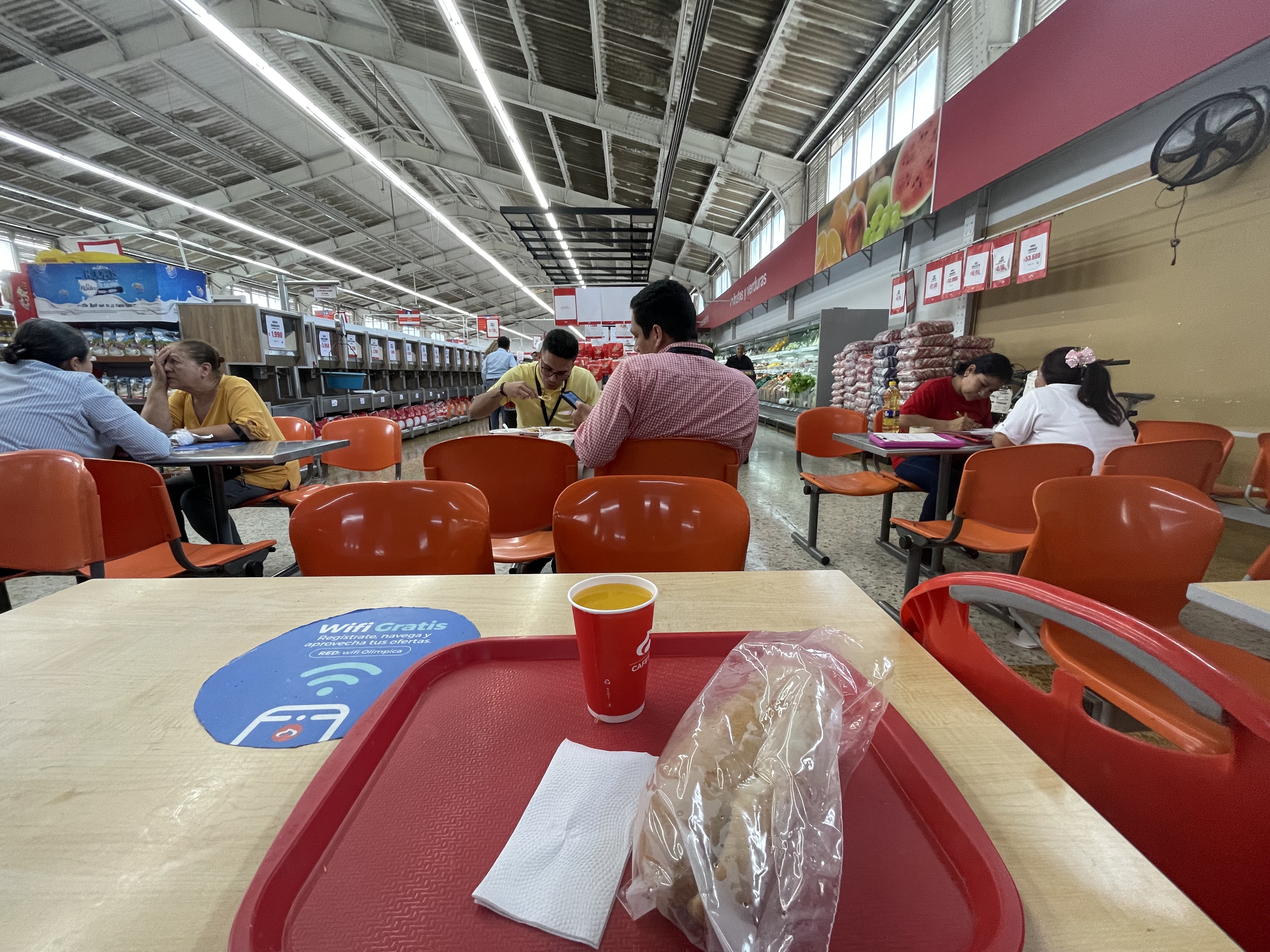 Olimpica超市的熟食Sandwich Pollo 2/5