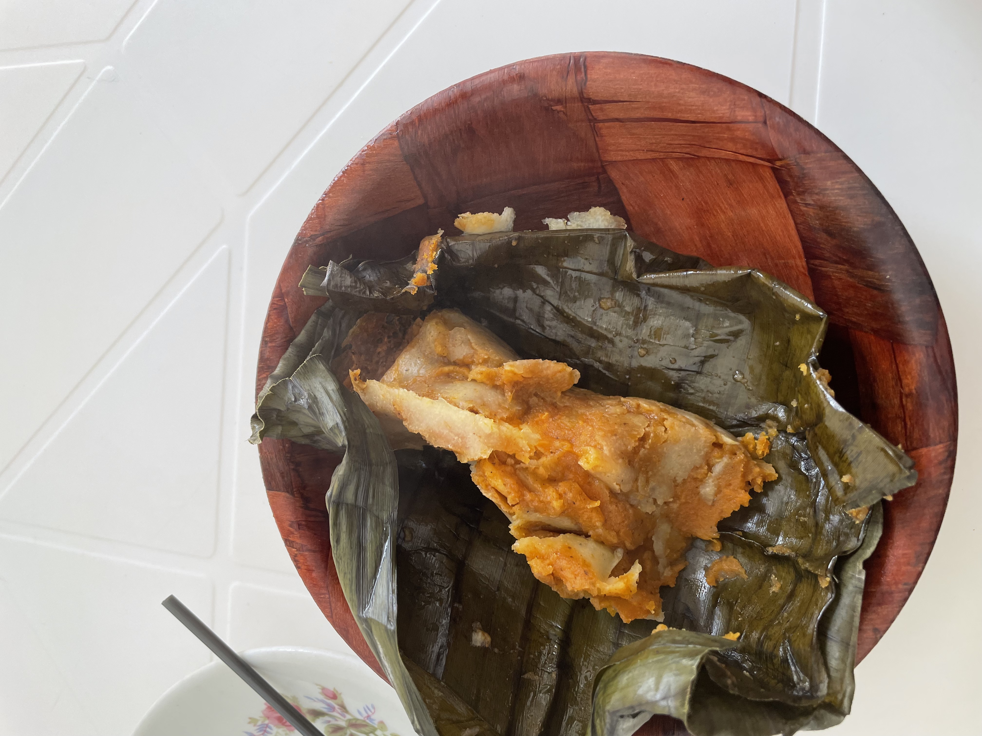 Tamal de Pipian 4/5
corn dough stuffed with pork, chicken, chickpeas and vegetables, all wrapped in banana leaves and steamed